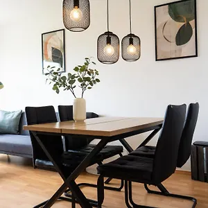 Unique - 2 Bedrooms - Balcony - Kitchen Apartment Bremen